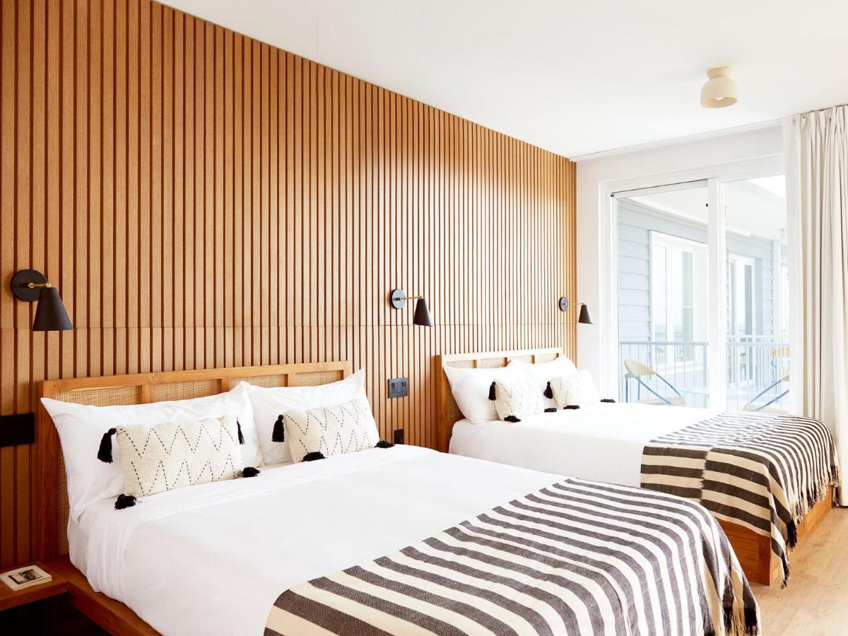 The Rockaway Hotel New York Exterior photo
